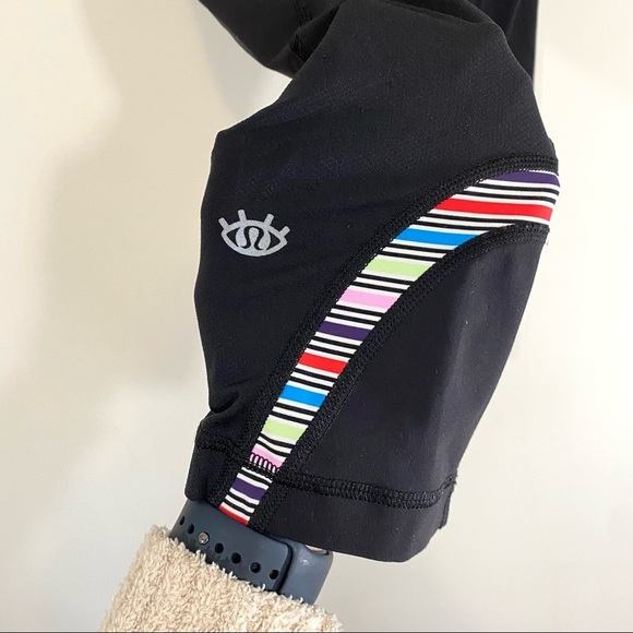 Lululemon Seawheeze Run Inspire Crops Half Marathon 2013 Pastel Rainbow Stripe 4 - Picture 6 of 8